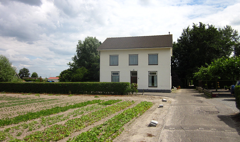 Oosteinde 5, Warmond