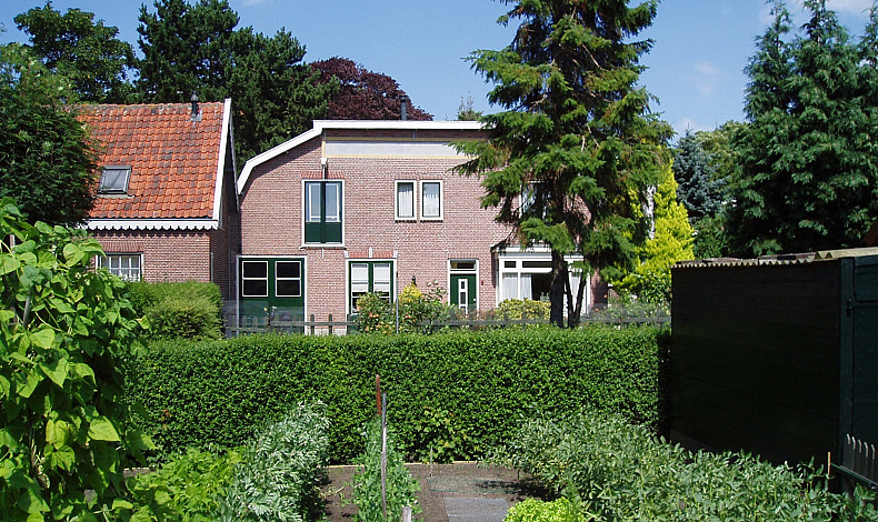 Raadhuisdam 6, Warmond