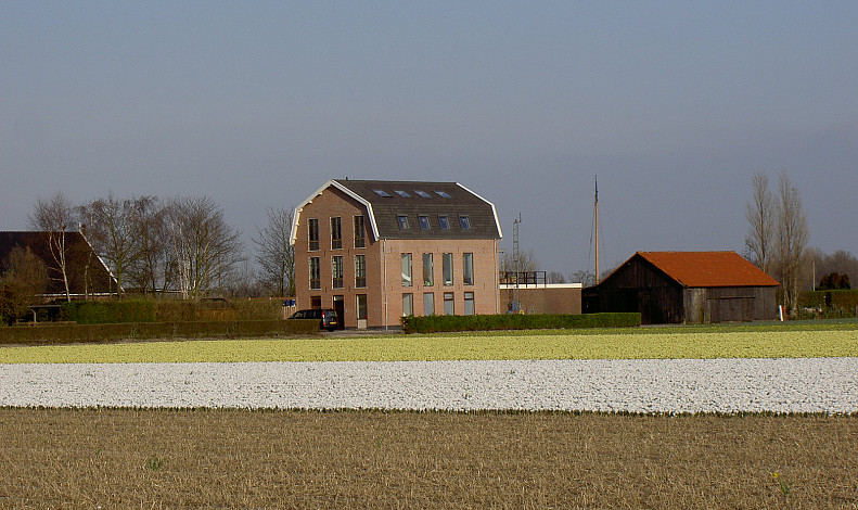 Wasbeeklaan 25, Warmond