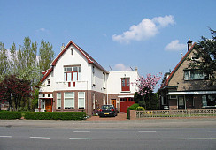 Rijnsburgerweg 74, Oegstgeest